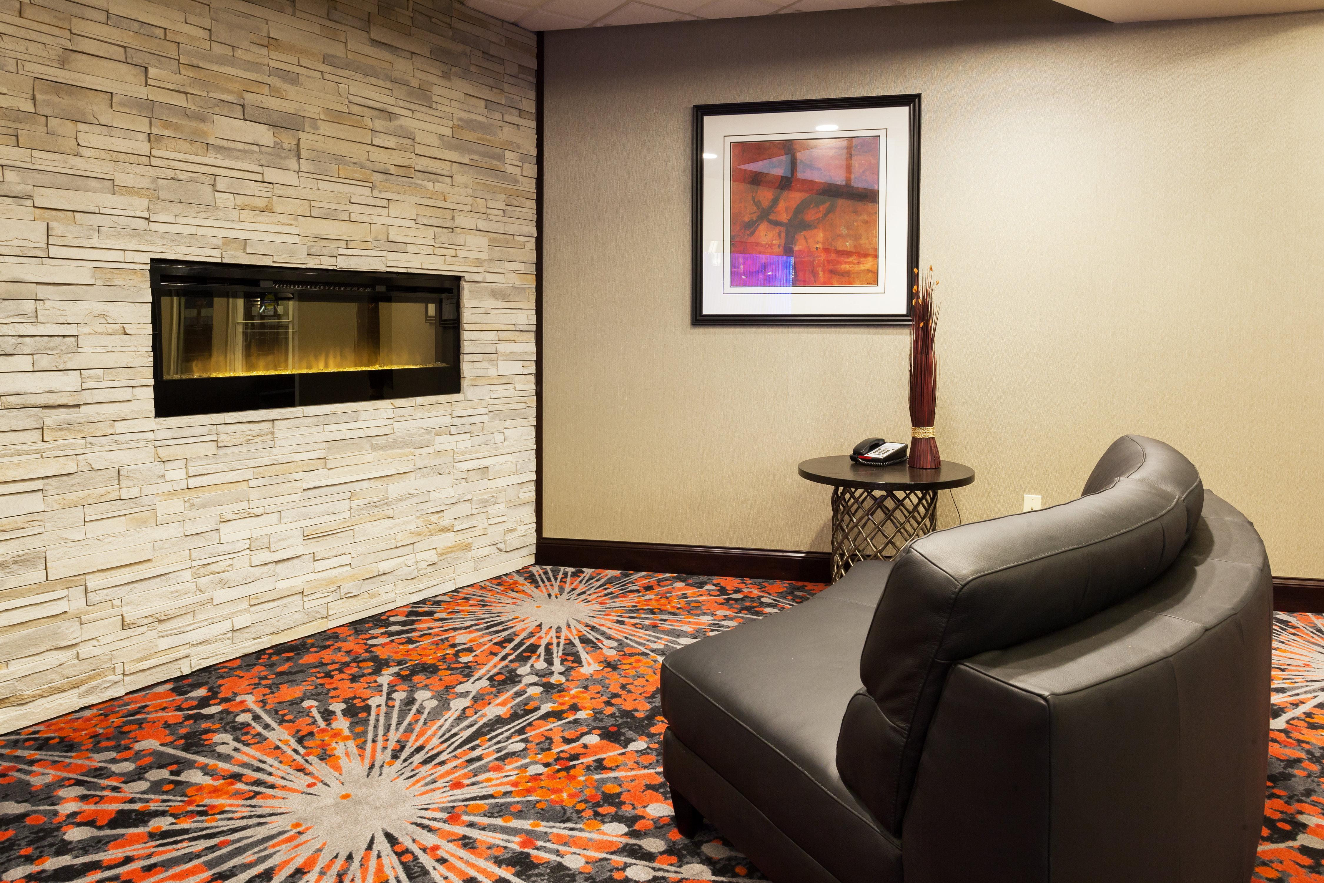 Holiday Inn Express & Suites Rapid City By Ihg Zewnętrze zdjęcie